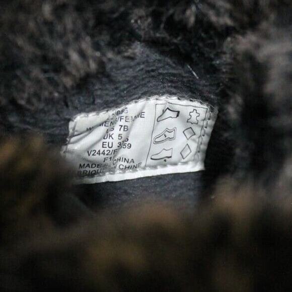 Lands End Suede Gray Boots Tie Lace Winter Furry Inside sz 7B Fur Warm - Picture 2 of 7